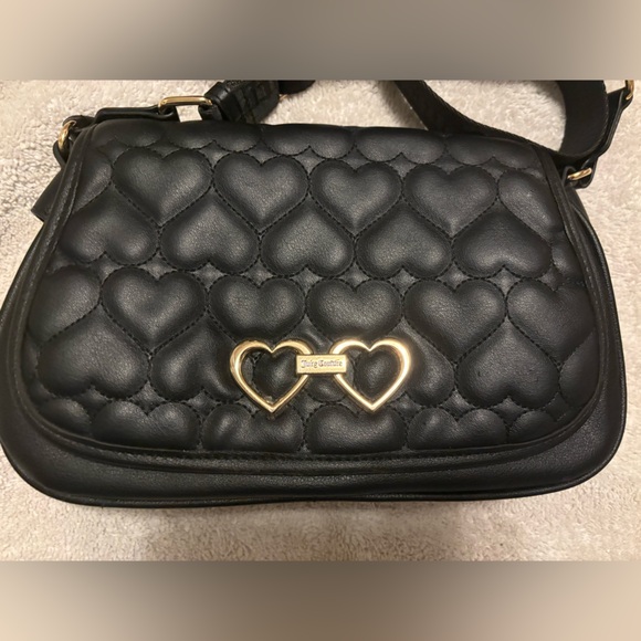 Juicy Couture Black Straight From The Heart Quilted Heart Crossbody Bag - Picture 3 of 8